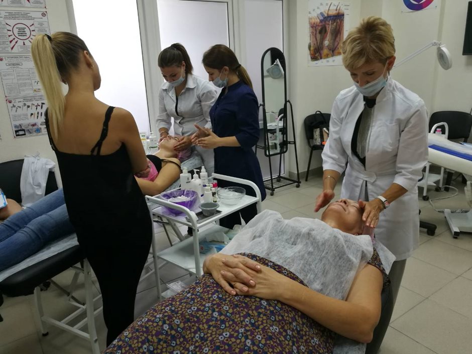 Курсы косметологов: медиков и эстетистов в Лицензированном учебном центре в Севастополе.