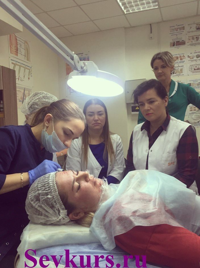 Подготовка к демонстрационной процедуре. Плазмотерапия.