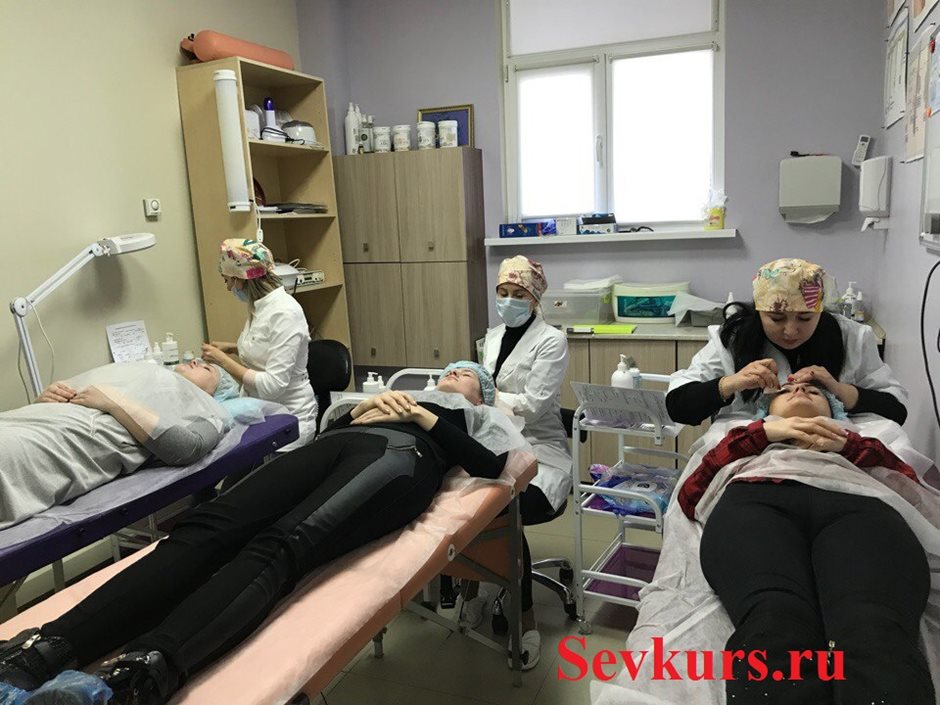 Практическое занятие на тему: "Классический массаж лица".