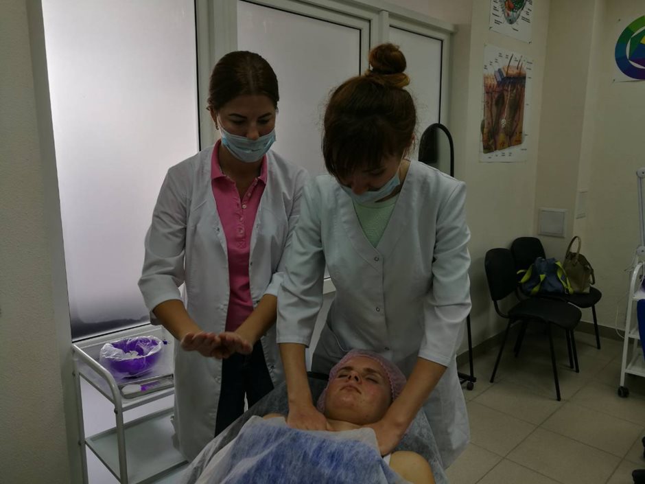 Курсы косметологов: медиков и эстетистов в Лицензированном учебном центре в Севастополе.